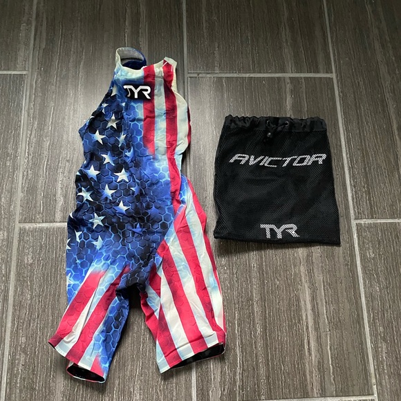 TYR Other - TYR Avictor Tech Suit